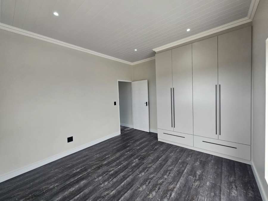 3 Bedroom Property for Sale in Stilbaai Wes Western Cape